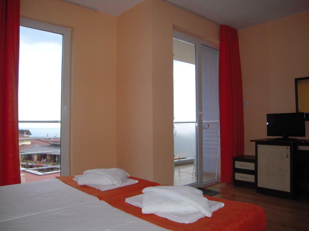 Bona Dea Club Hotel Sveti Vlas Exterior foto